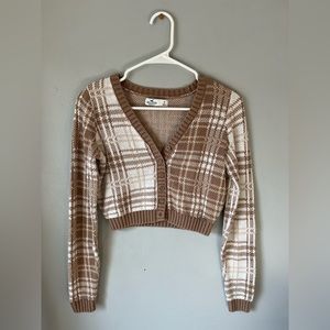 Hollister cropped knit sweater!